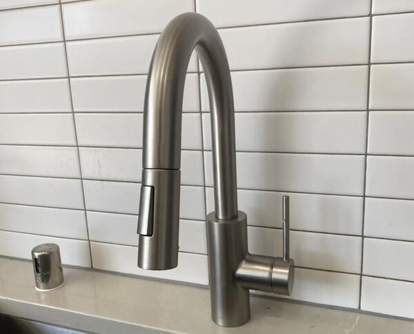 DKH Plumbing fixture repair and installation work